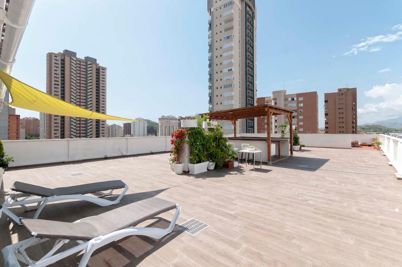 Atico Con Enorme Terraza Y Chill Out Particular Lägenhet Benidorm Exteriör bild
