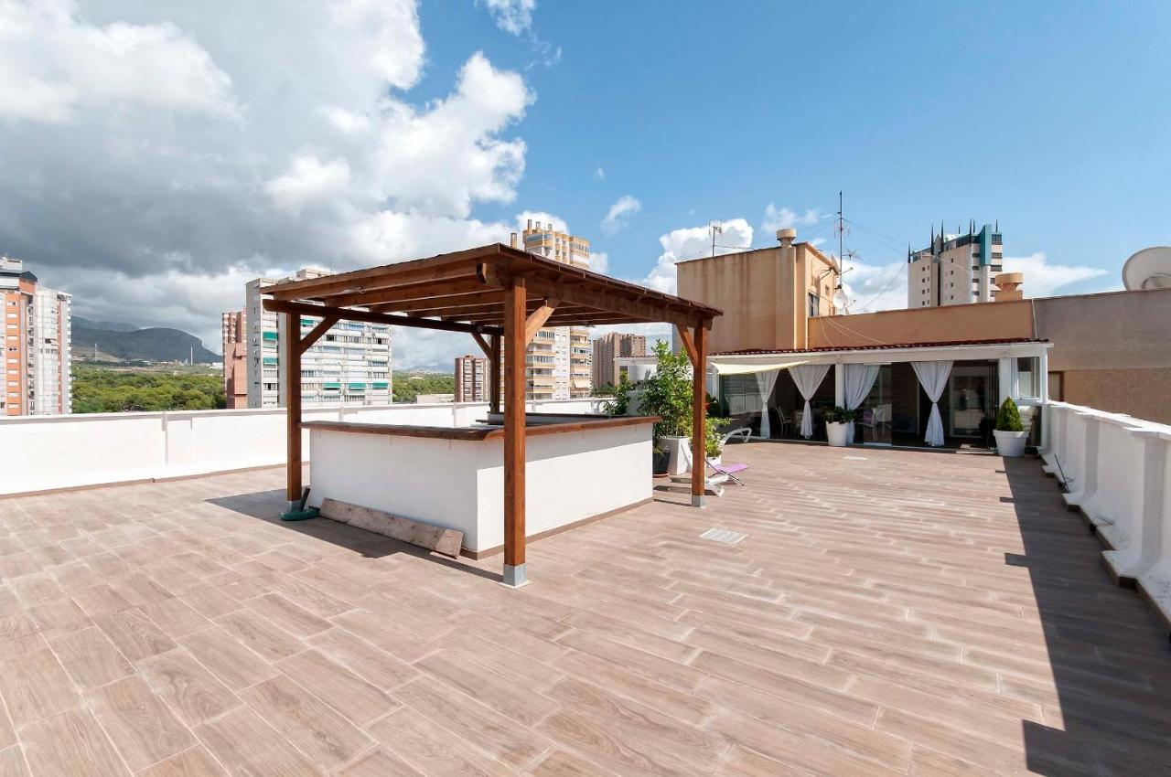 Atico Con Enorme Terraza Y Chill Out Particular Lägenhet Benidorm Exteriör bild