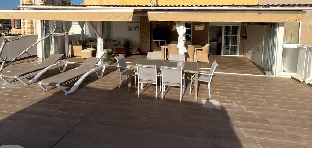 Atico Con Enorme Terraza Y Chill Out Particular Lägenhet Benidorm Exteriör bild