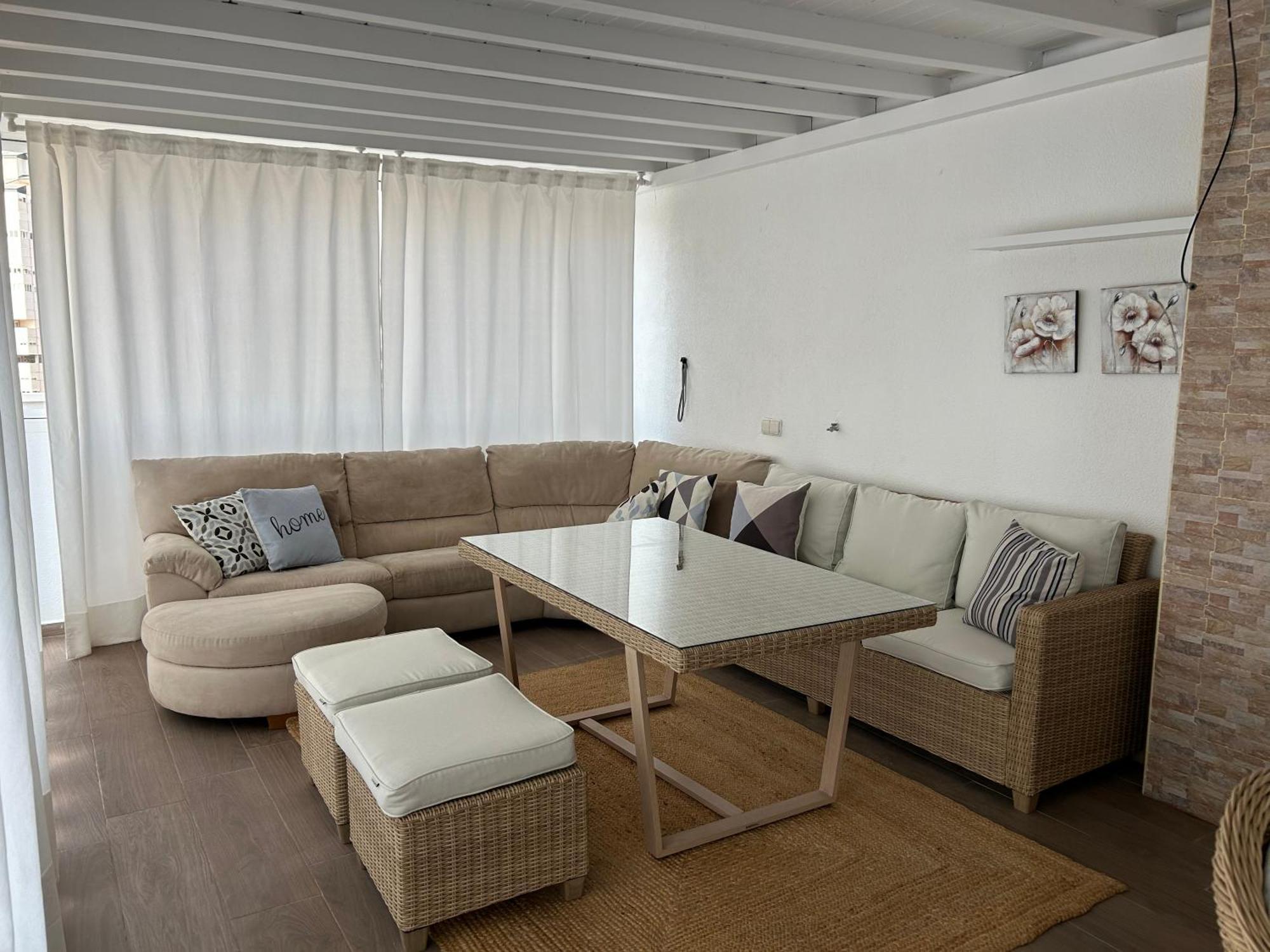Atico Con Enorme Terraza Y Chill Out Particular Lägenhet Benidorm Exteriör bild